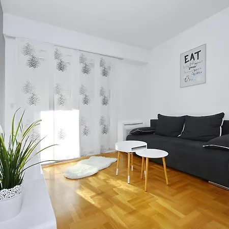 Apartman Modern Eva *